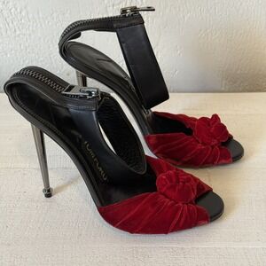 Tom Ford Heels Women's Size 7 Red Velvet Knotted "Rihanna" Leather Metal Heel